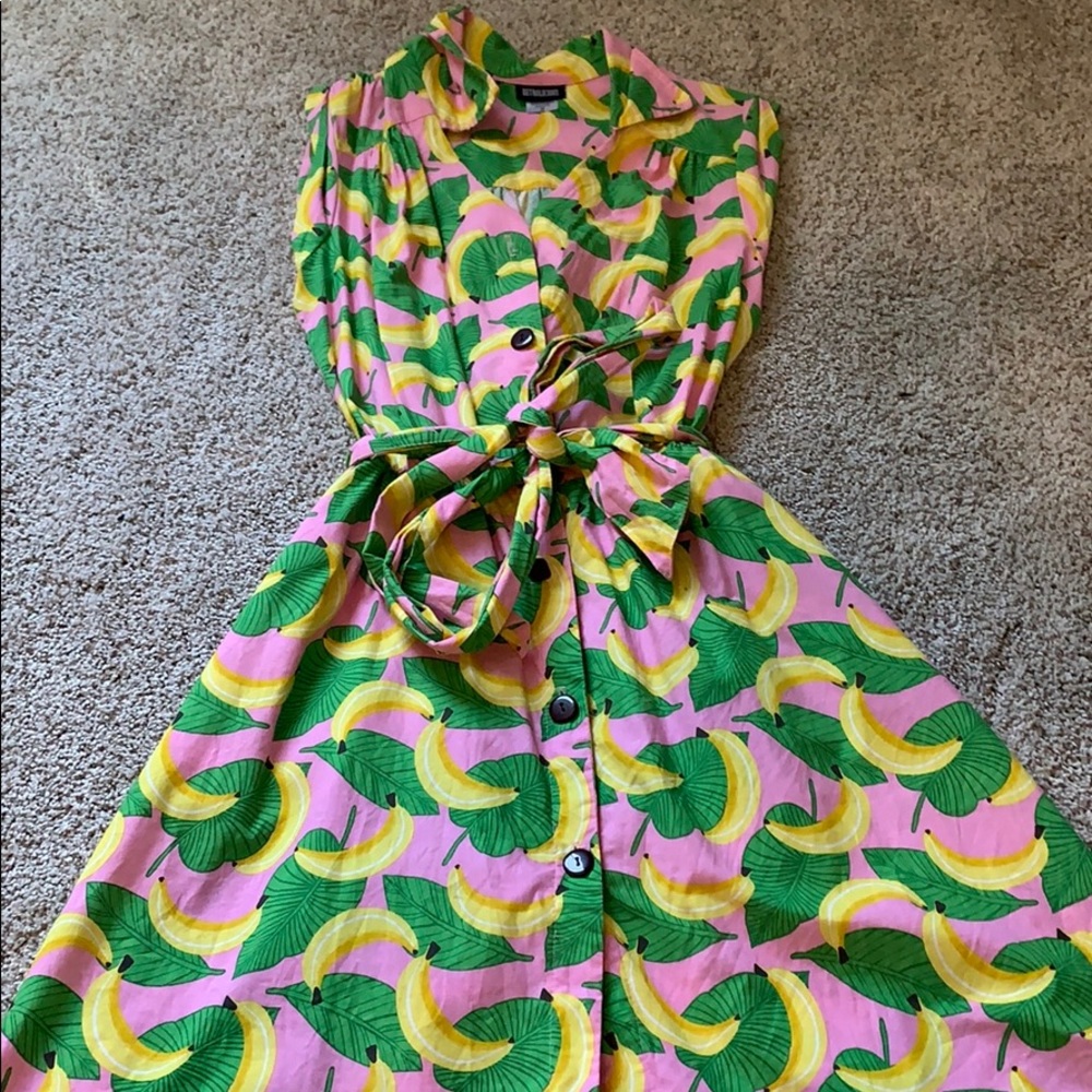 Banana retro dress